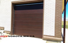 Секционные гаражные ворота Doorhan